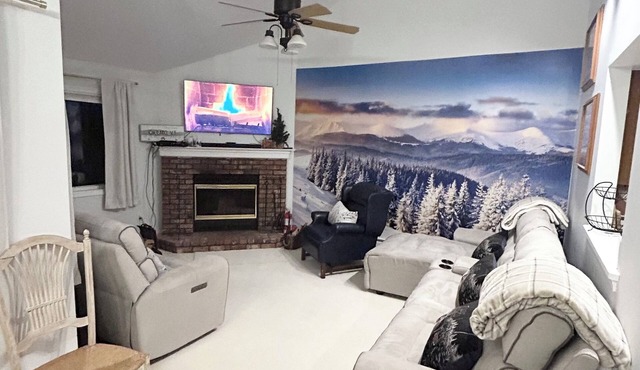Okemo Mountain Ski-In/ski-out Condo Overlooking Kettlebrook Trail