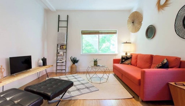ON Alberta Street: Private Loft w/Rooftop!