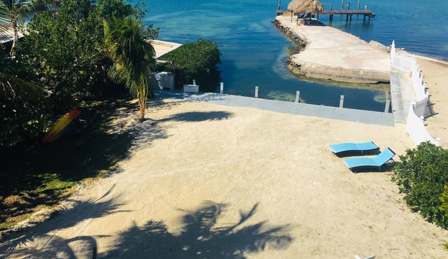 OPEN -Endless Bay Views. Sues Promise private villas, beach, dock, Islamorada