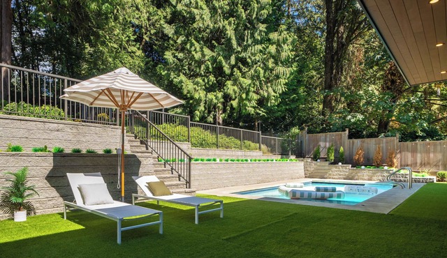Opulent Retreat Pool, Spa, Hot tub & Theater
