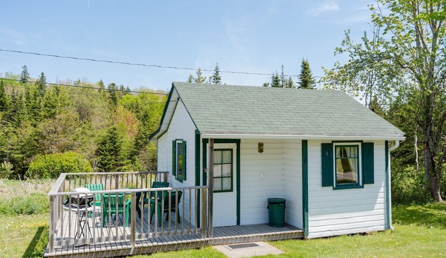 Orchard Cabin #4 - Hubbards Beach
