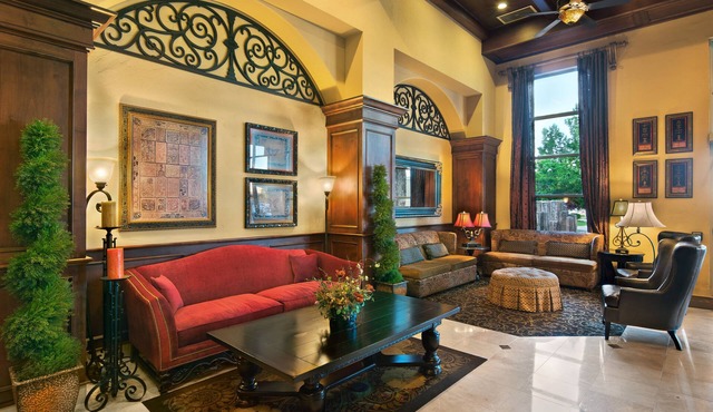 Oxford Suites Boise