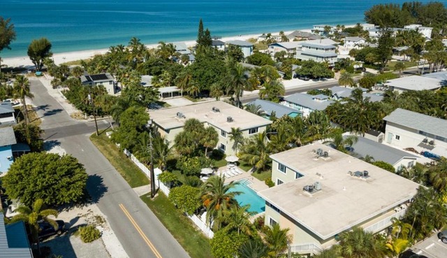 Palm Cay 6