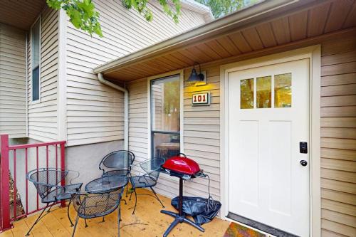 Peek-A-Boo Cottage