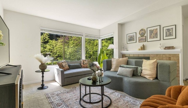 Perch - Garden Villa Retreat, DT Bellevue 2BR Free Parking