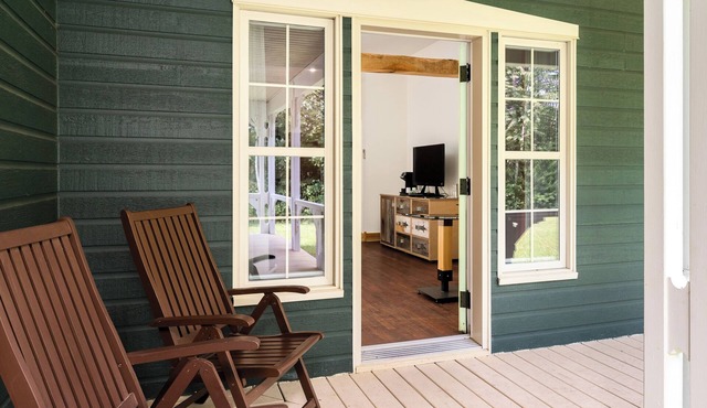 Perfect Eco-Conscious Retreat w/Wellness & Fireplace, Surrounded by Nature