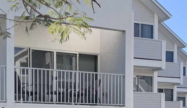 Perfectly Located on Manasota Key with Close Beach to Bay Access