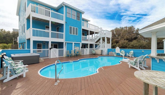 Pet-friendly oceanside home ocean & sound views, pool, hot tub, rec room & more