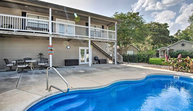 Pet-friendly Spring House & Apartment: Yard & Pool
