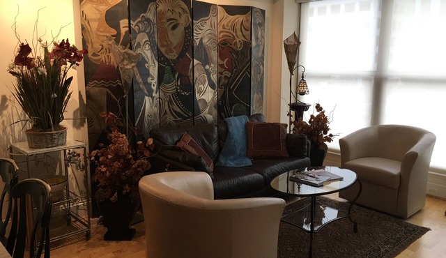 Pet Friendly Two Bedroom Town House In Del Ray Alexandria VA. 4k Per Month