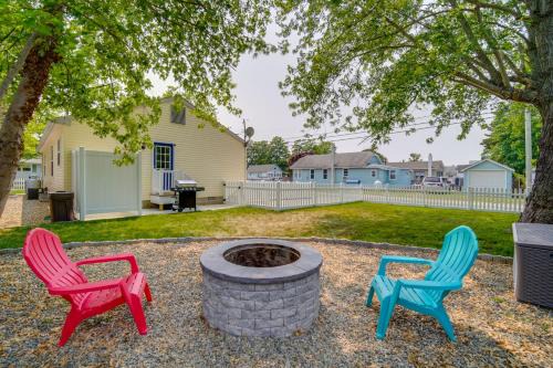 Pet-Friendly Villas Vacation Rental: Walk to Bay