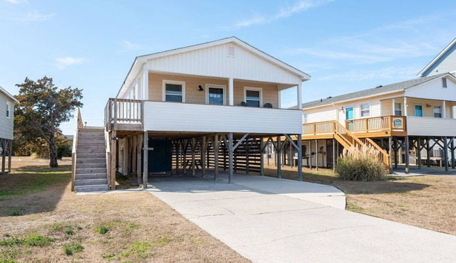 Pool/Hot tub -Fenced yard -1 dog friendly