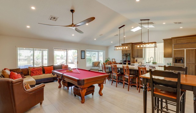 Pool Table, Golf Course View! Phoenix Desert Oasis in Phoenix