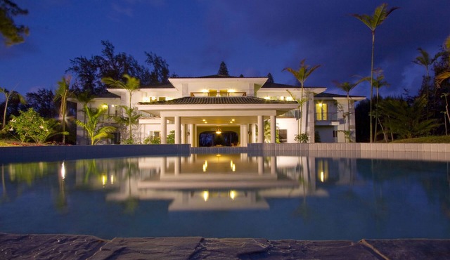 Private Elegant Eco-Lodge with 10 private suites all to yourself