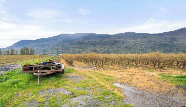 Private Farm Escape with Modern Comforts
