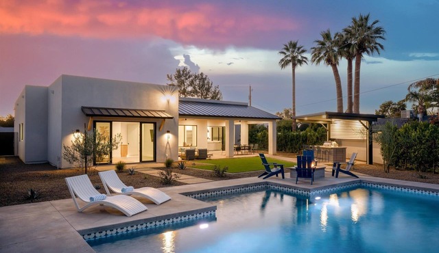 Private Pool | Putting Green, BBQ & Fire Pit