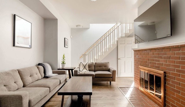 Private Portland Group Getaway - Sleeps 12
