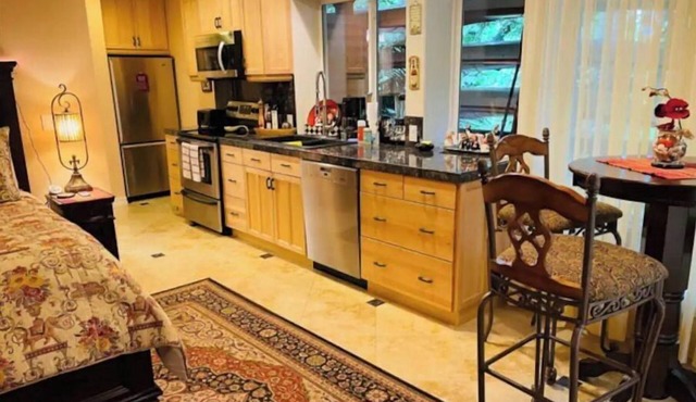Private studio, gated house, Seattle-Bellevue.