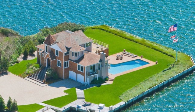 Private Waterfront Home, Spectacular Inlet Views in Westhampton
