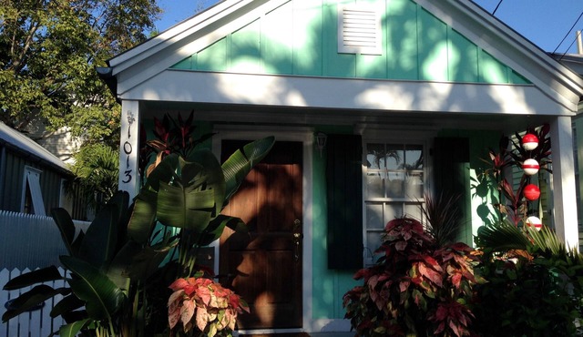 Quaint Conch House Located In Historic Bahama Village.