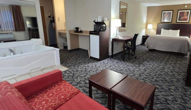 Quality Inn & Suites Eldridge Davenport North