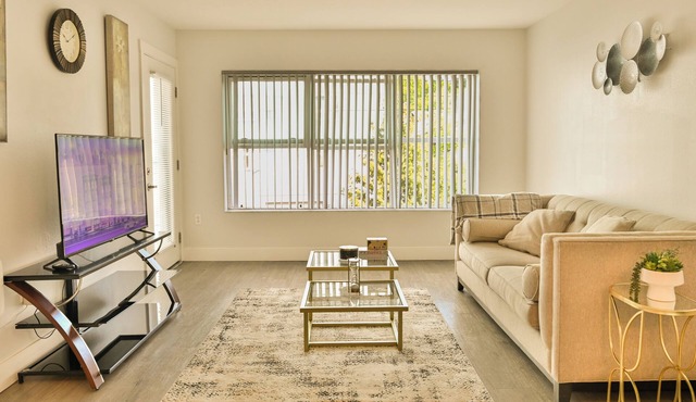 Quiet Seattle Stay Near Downtown & Transit