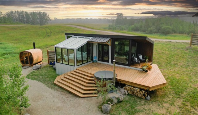 Refuge Bay Caelum Cabin - Luxury Off Grid Escape