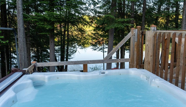 Relax Sur le Lac bord de l’eau avec spa CITQ258834