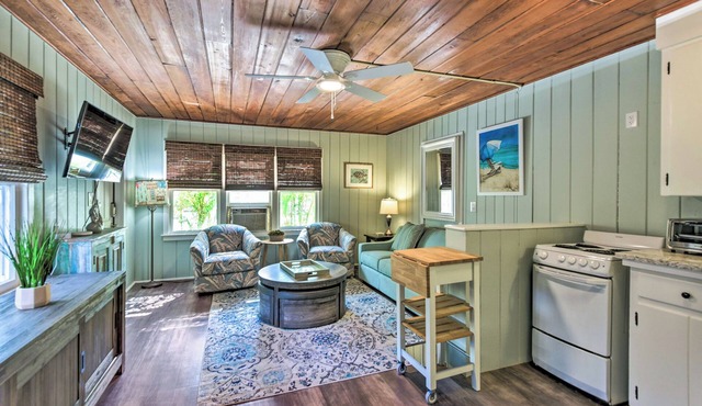 Remodeled Siesta Key Escape Walk to the Beach!