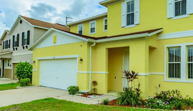 Renewed luxury property 20 min from Disney and major parks