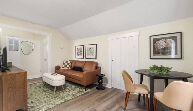 Renovated Apartment|Victorian Village|OSU