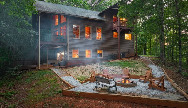 River Wilds- Spacious Cabin Great For Groups Near Helen, GA