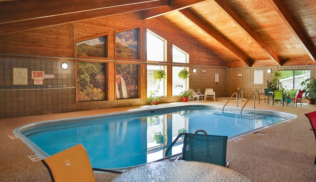 Riverside Inn