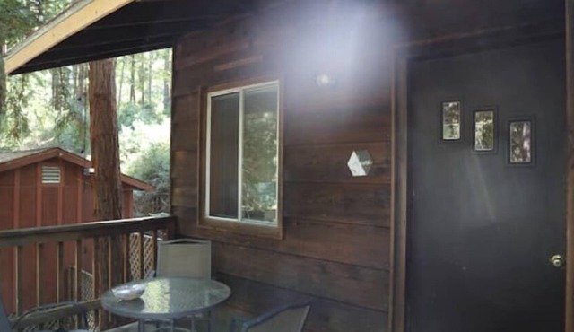"Riverstone" Cabin River Access In Redwoods WiFi