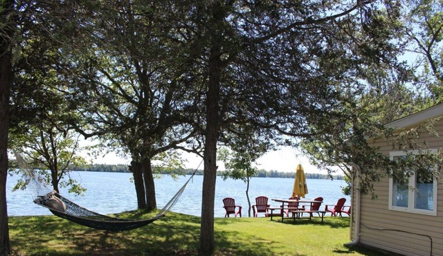 Roblin Lake-waterfront stay PEC