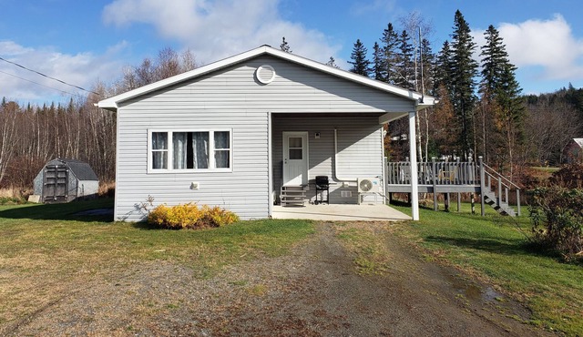 Saint Andrews Cottage on Family Homestead