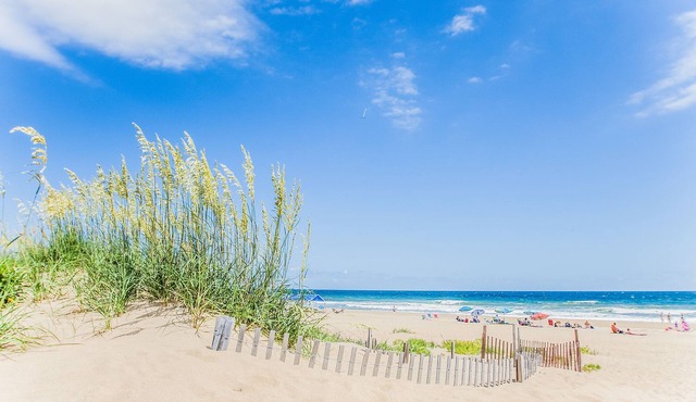 Sandbridge Beach, VA - Cottage - The Best of Beach & Bay! nNEW SPECIAL PRICING!