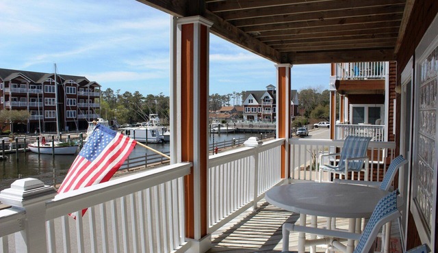 SBC401 - Shallowbag Bay Club 401