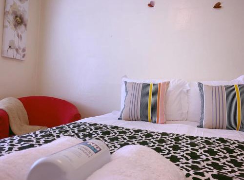 Seattle Urban Village- private room