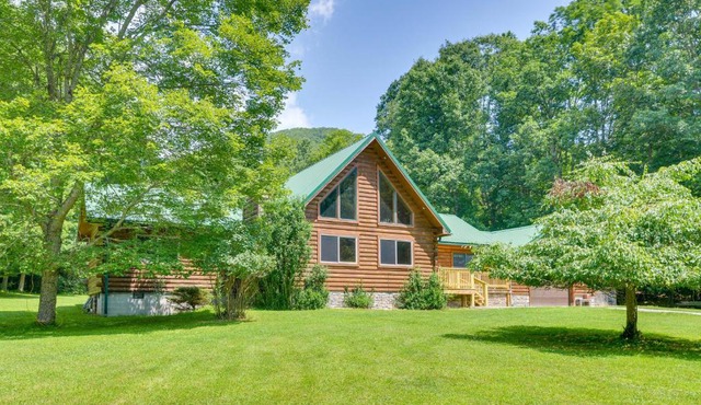 Serene Valley Bend Cabin Rental: 7 Private Acres!