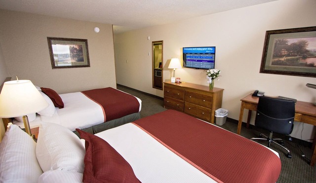 Service Plus Inns & Suites Drayton Valley