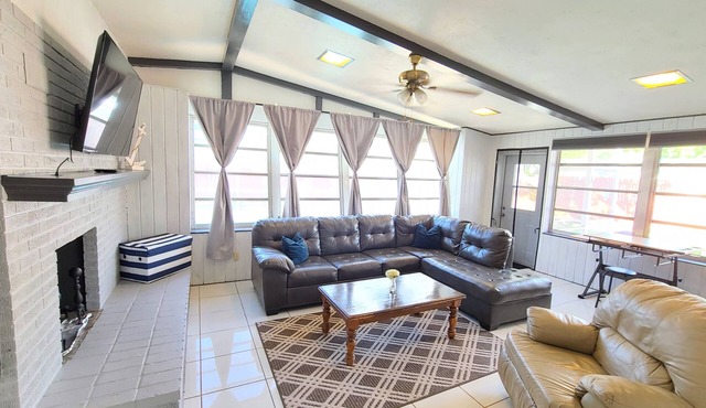☀Shelley Casa, 3BR/2BA,Stunning- ✔Pool✔WHOLE HOUSE