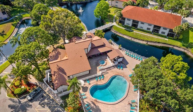 Shorewalk Villa