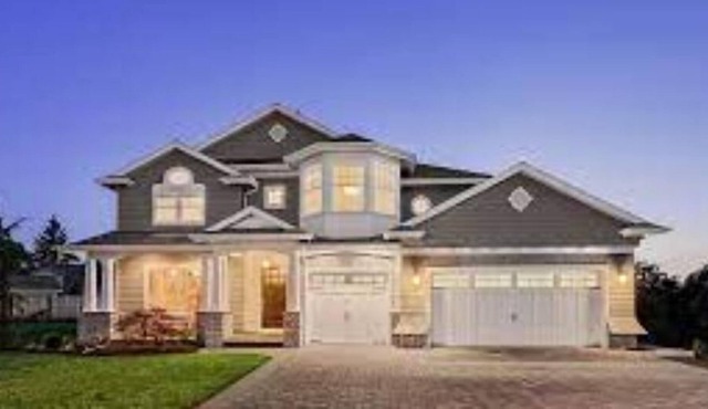 Single Family home that has everything you need to work, study and play.