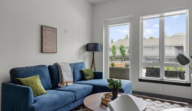 Sleek Kirkland 1BR w/W/D, nr Groceries & Shopping, by Blueground