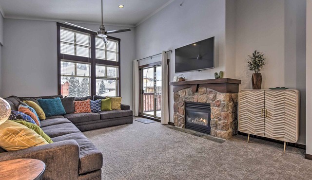 Slopeside Solitude Condo - Walk to Ski Lifts!