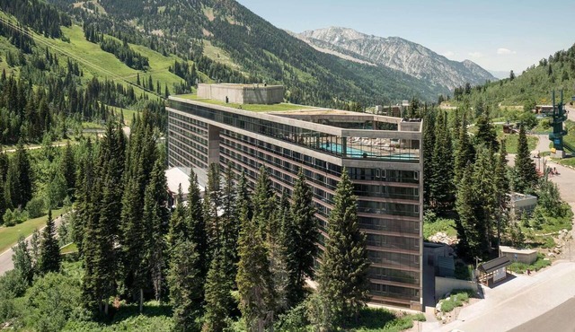 Snowbird Cliff Club 2BR Condo – Unbeatable Ski Access