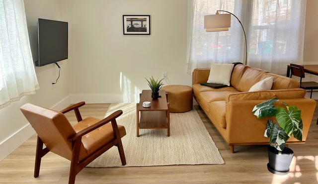 Sound Breeze Guest Suite - Newly Renovated!