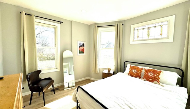 Spacious 2BR Cincinnati Apt | Prime Location