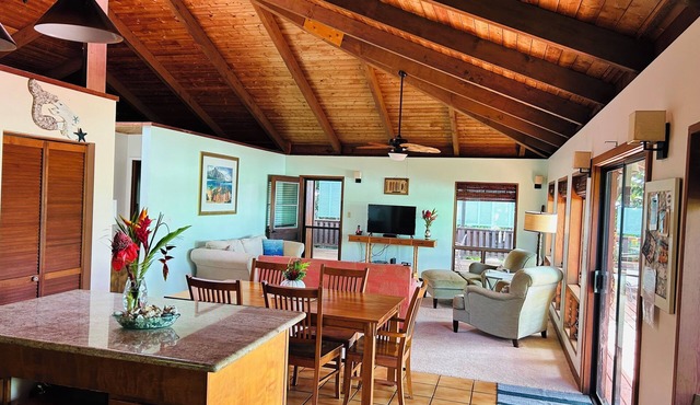Spacious 3br/1ba home, A/C & WiFi